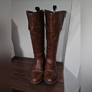 Brown Knee-High Women's Boots